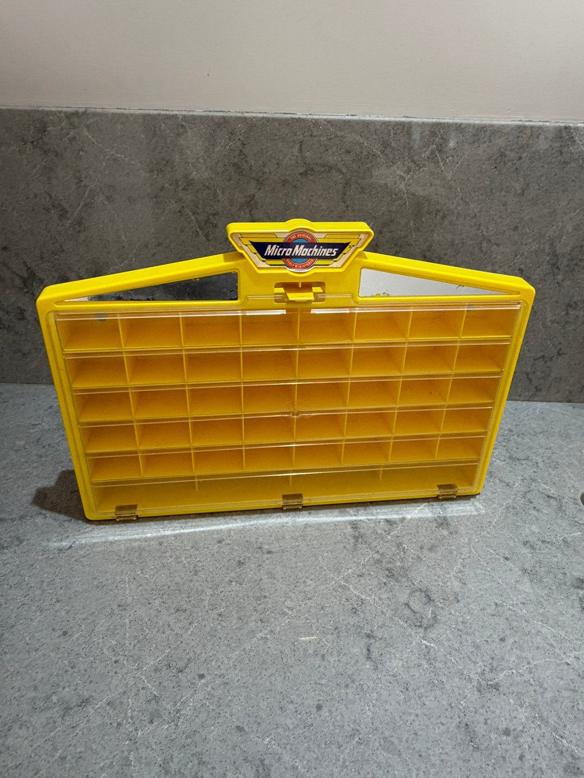 Micro machines case, Ophalen of Verzenden