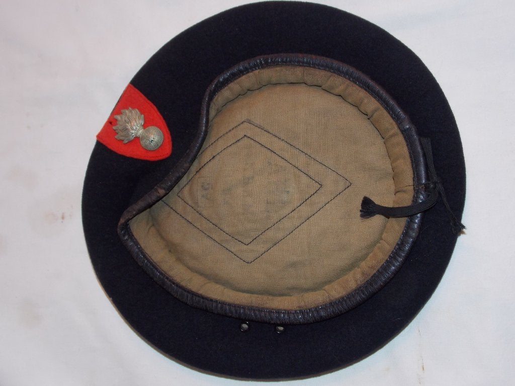 Béret de gendarmerie, Enlèvement ou Envoi, Gendarmerie, Casque ou Béret