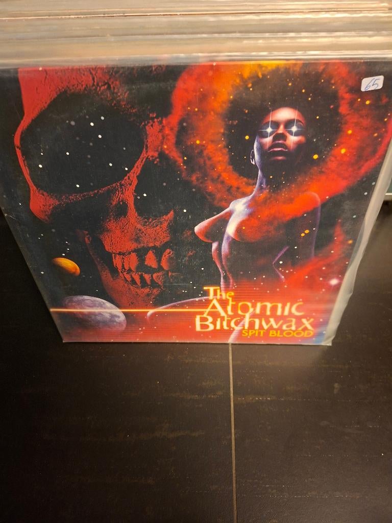 lp - the atomic bitchwax - spit blood, Zo goed als nieuw, Inclusief binnenhoes, 12 inch, Ophalen of Verzenden