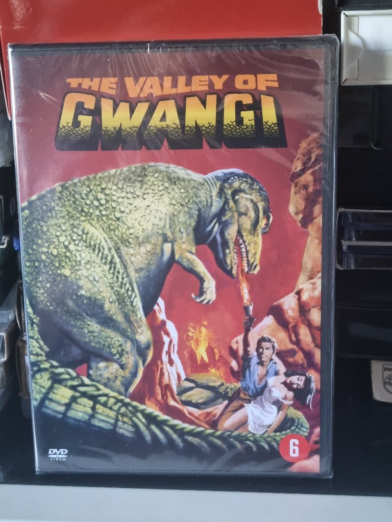 The Valley of Gwangi, James Franciscus, Gila Golan, Ophalen of Verzenden, Nieuw in verpakking, Engels, Turks