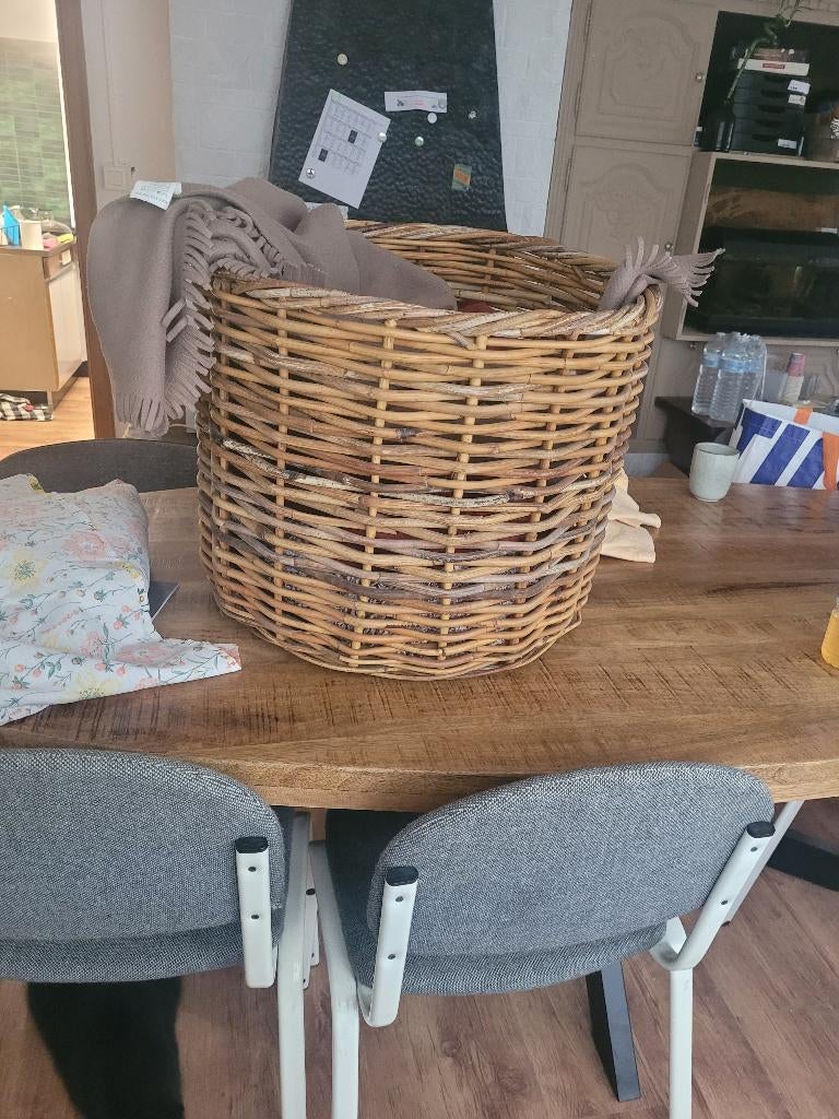 Grote mand, Osier, Rond, Enlèvement, Panier