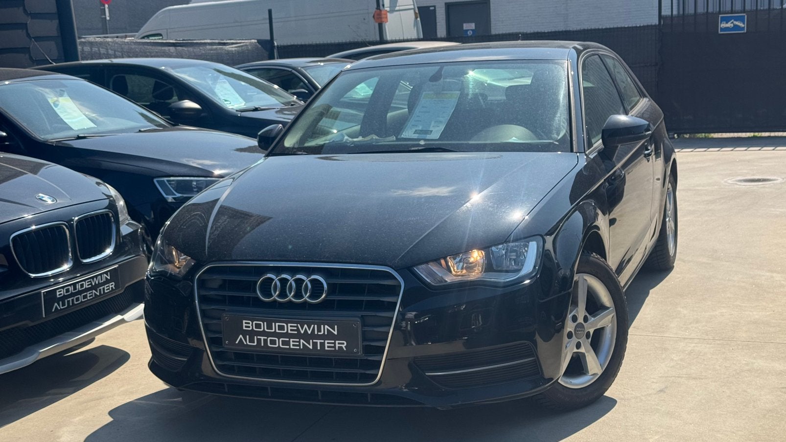 Audi a3 benzine 1.4 Airco 195xxxkm Gekeurd Garantie, Auto's, Audi, Voorwielaandrijving, Stof, Zwart, Zwart