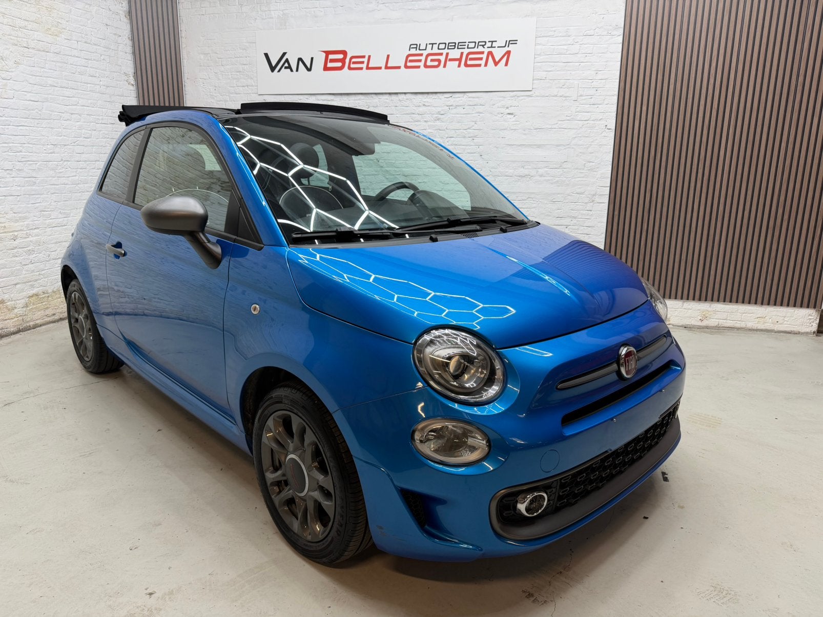 Fiat 500 cabrio 1.2i sport 88.000km zeer mooi!, Auto's, Voorwielaandrijving, 4 zetels, Stof, 4 cilinders