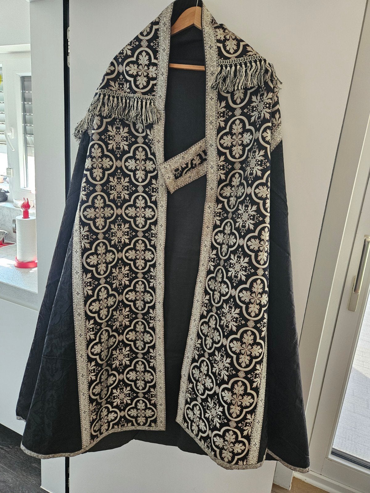 Prachtige Antieke Zwarte Koorkap (Pluviale) – Neogotisch –, Antiek en Kunst, Ophalen of Verzenden