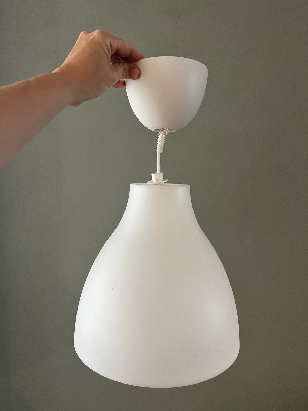 Hanglamp wit van Ikea, Huis en Inrichting, Ophalen, Zo goed als nieuw