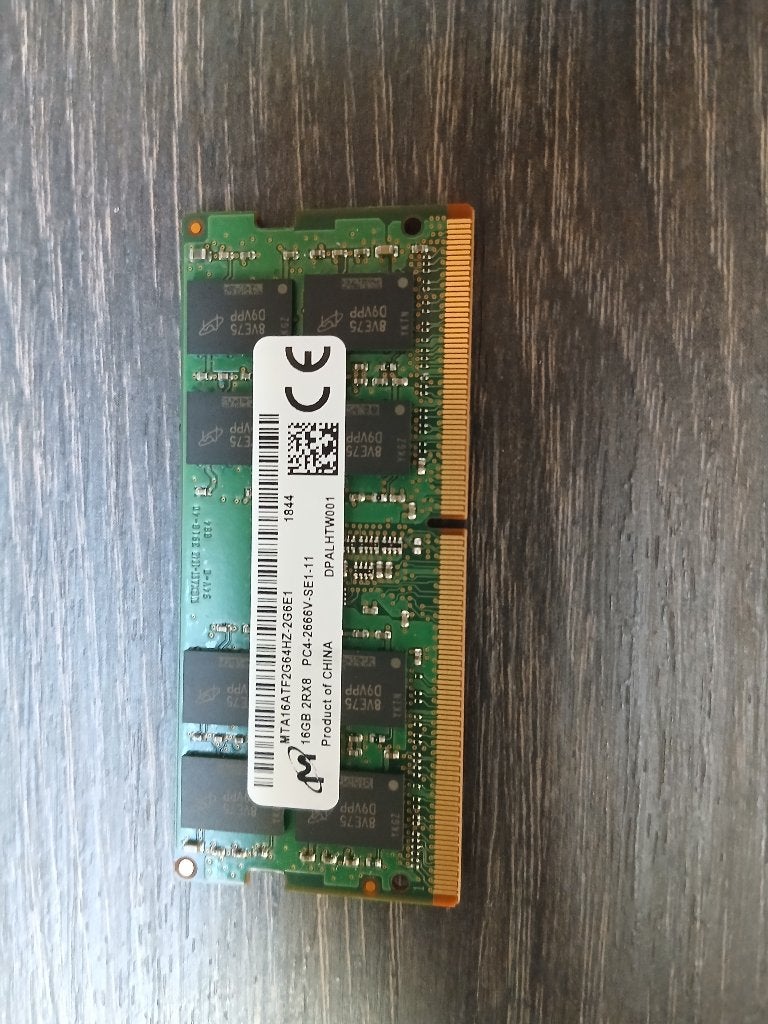 16 GB DDR4 RAM voor laptop – Micron 2666 MHz, Computers en Software, Ophalen, DDR4, Zo goed als nieuw, Laptop