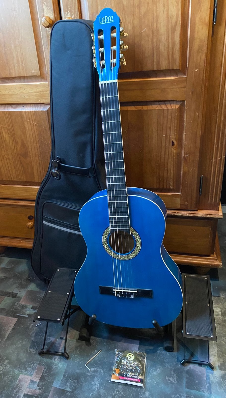Guitare complète avec accessoires, Enlèvement, Comme neuf