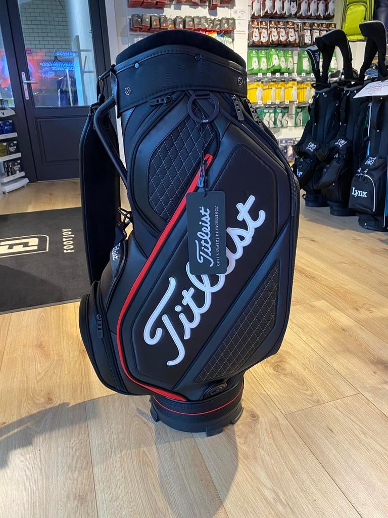 Titleist Tour Mid Size Staff Bag – Nieuw – €200, Sport en Fitness, Golf, Zo goed als nieuw, Tas, Ophalen