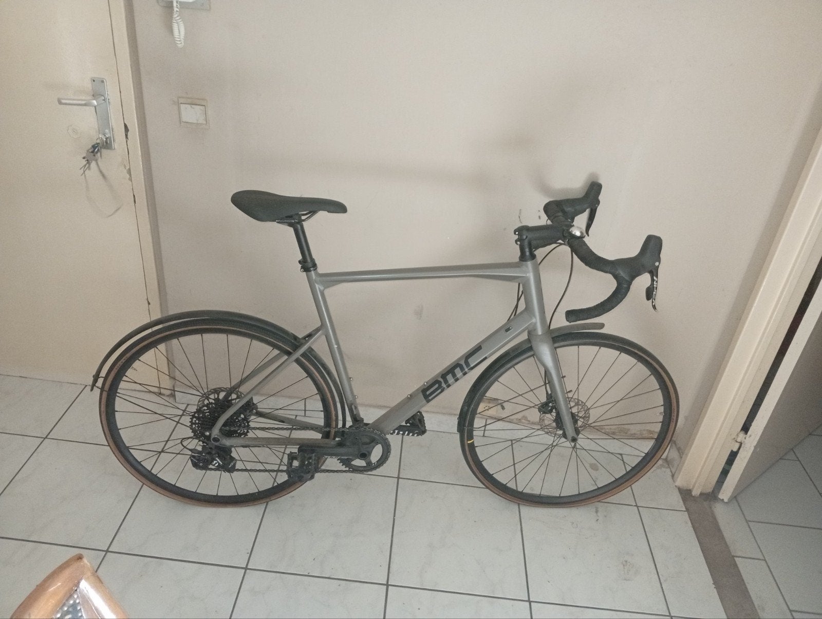 Fiets verkoppen 800€ met factuur  vélo à vendre 800€ avec Fa