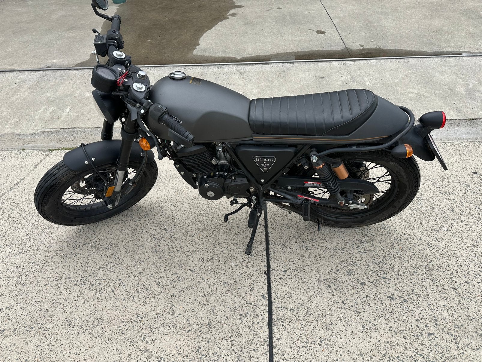 Cafe racer 125, Ophalen, Zo goed als nieuw