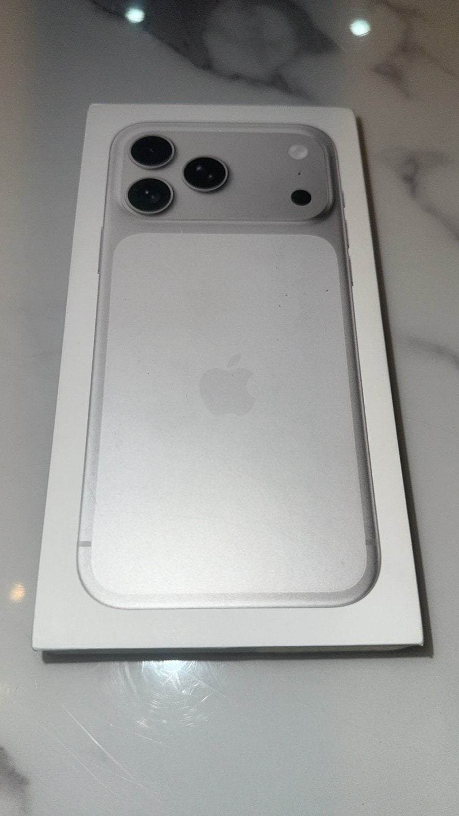 Iphone 17 pro max 256 GB, nooit geopende factuur, Telecommunicatie, Mobiele telefoons | Apple iPhone, Ophalen, Nieuw