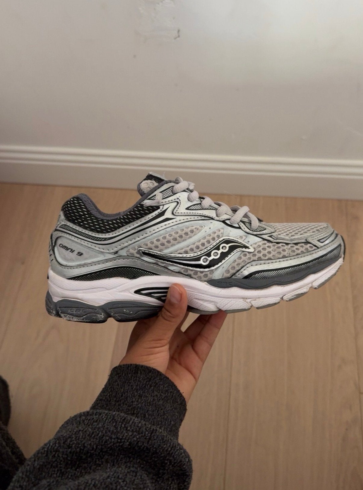 Saucony omni 9, Kleding | Heren, Overige kleuren, Verzenden, Zo goed als nieuw, Sneakers