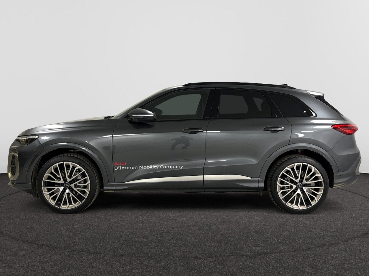 Audi Q5 Edition One Magnesium grey TFSI quattro 150 kW S tro, Autos, Achat, Q5, Capteur de lumière, Automatique