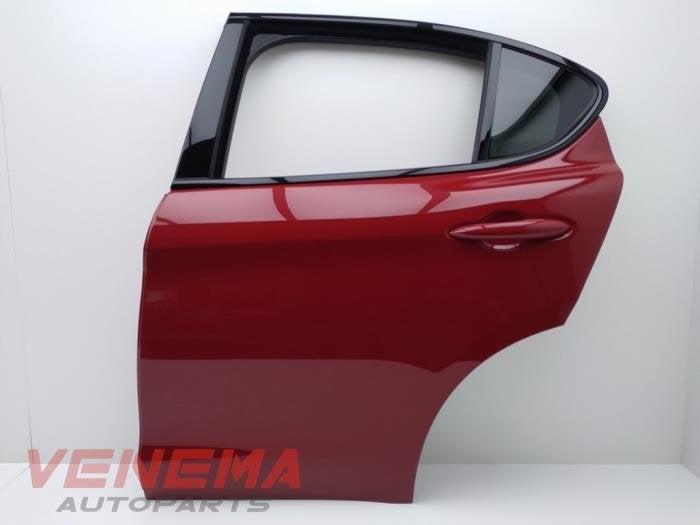 Portière 4portes arrière gauche d'un Alfa Romeo Stelvio (4, Utilisé, Alfa Romeo, Porte, -