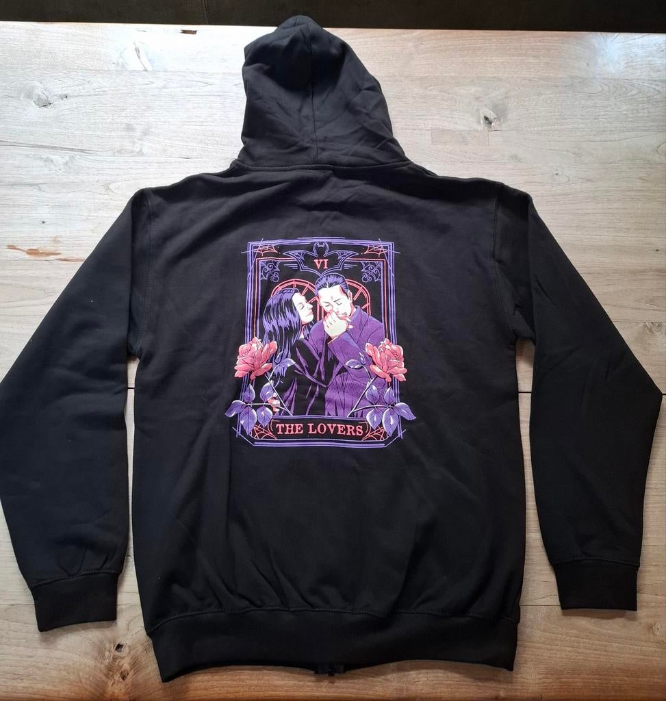 Zwart Qwertee vest The Lovers (Addams Family) maat M nieuw, Maat 48/50 (M), Zwart, Nieuw, Ophalen of Verzenden