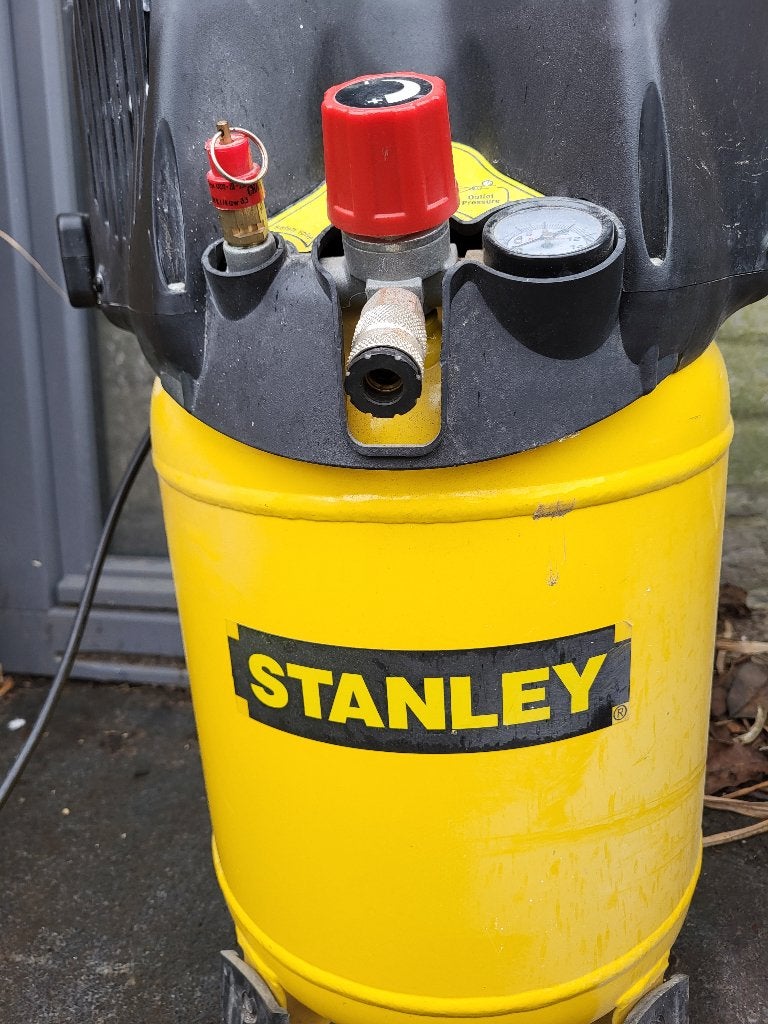 STANLEY Compressor, Ophalen, Zo goed als nieuw, 6 tot 10 bar, Mobiel