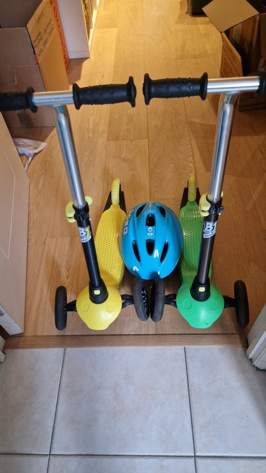 Oxelo Decathlon scooters + helm, Ophalen