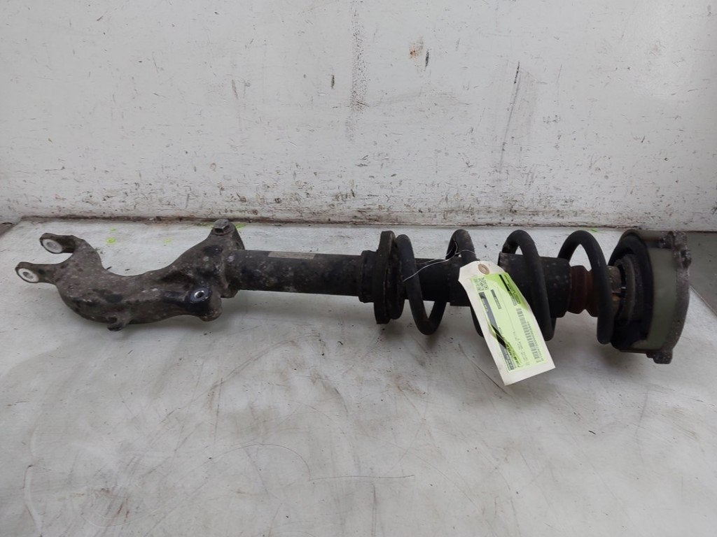 AMORTISSEUR OU ABSORBEUR DE CHOC AVANT DROIT A6 Avant (C8), Auto-Union-Straße  1,
85057  Ingolstadt, DE, Info@audi.de, Audi, Utilisé