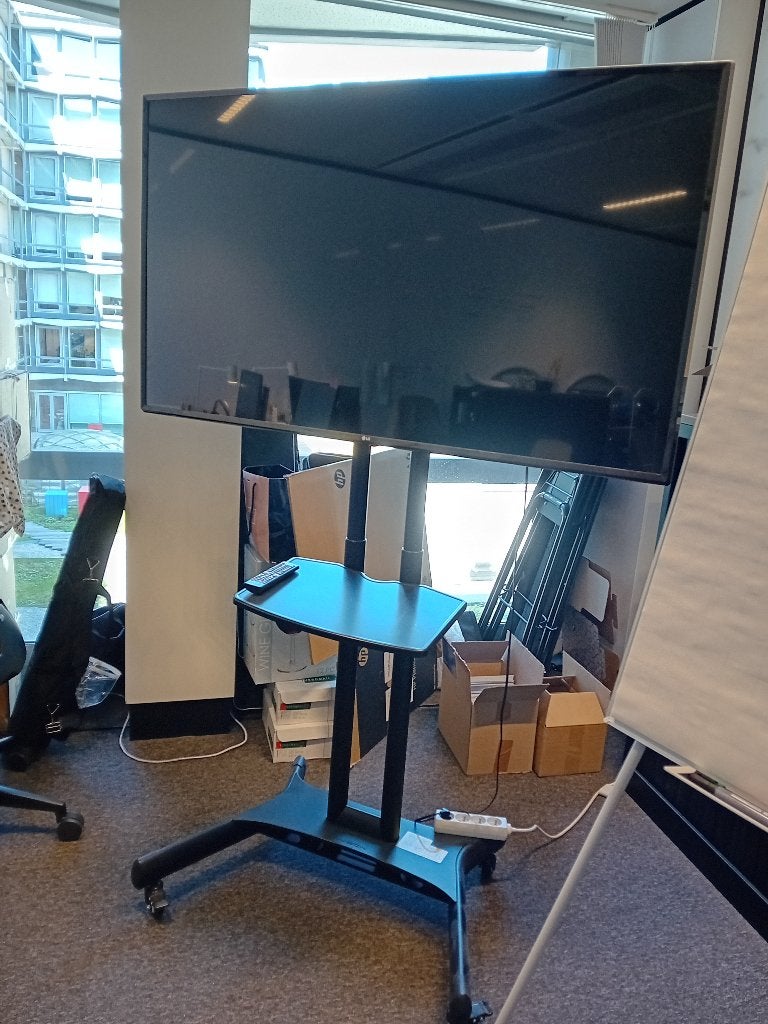 Téléviseur LED intelligent LG, TV, Hi-fi & Vidéo, Télévisions, Comme neuf, LED, 4k (UHD), LG, Smart TV, Enlèvement