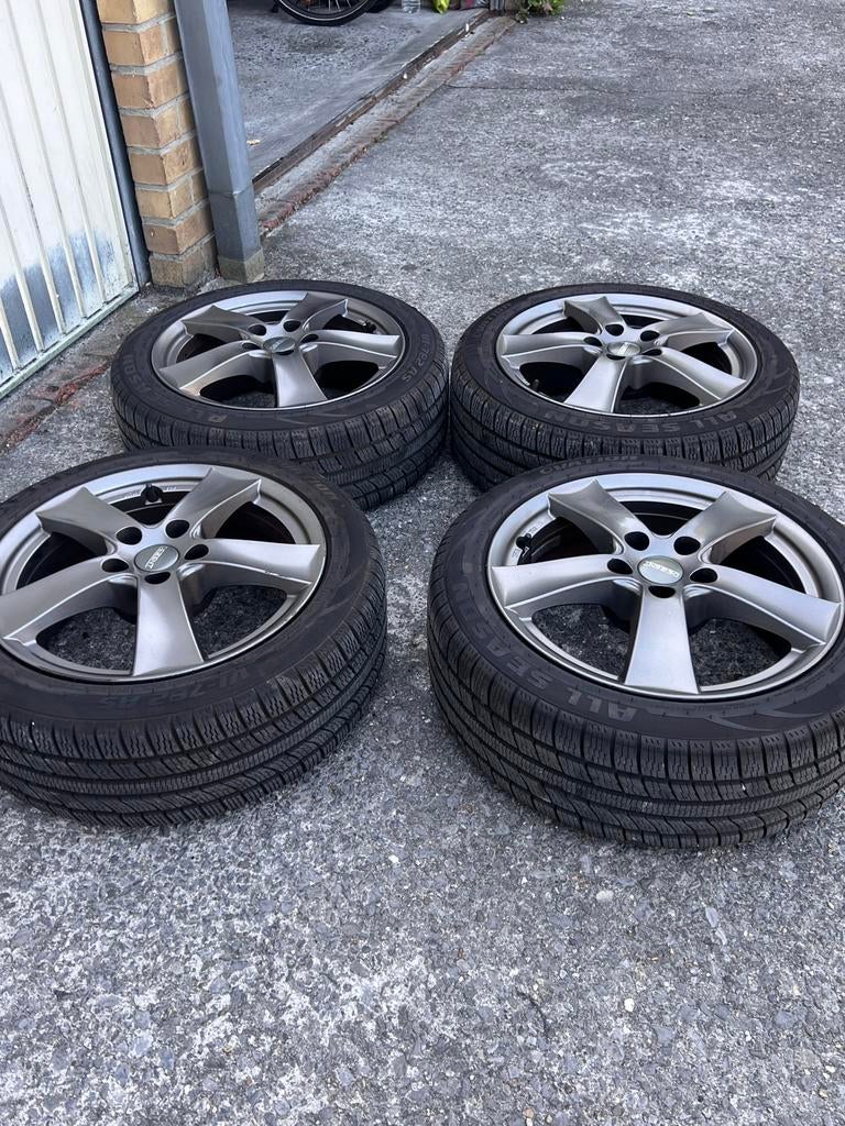 Velgen Dezent 114,3 17inch, Ophalen, Zo goed als nieuw