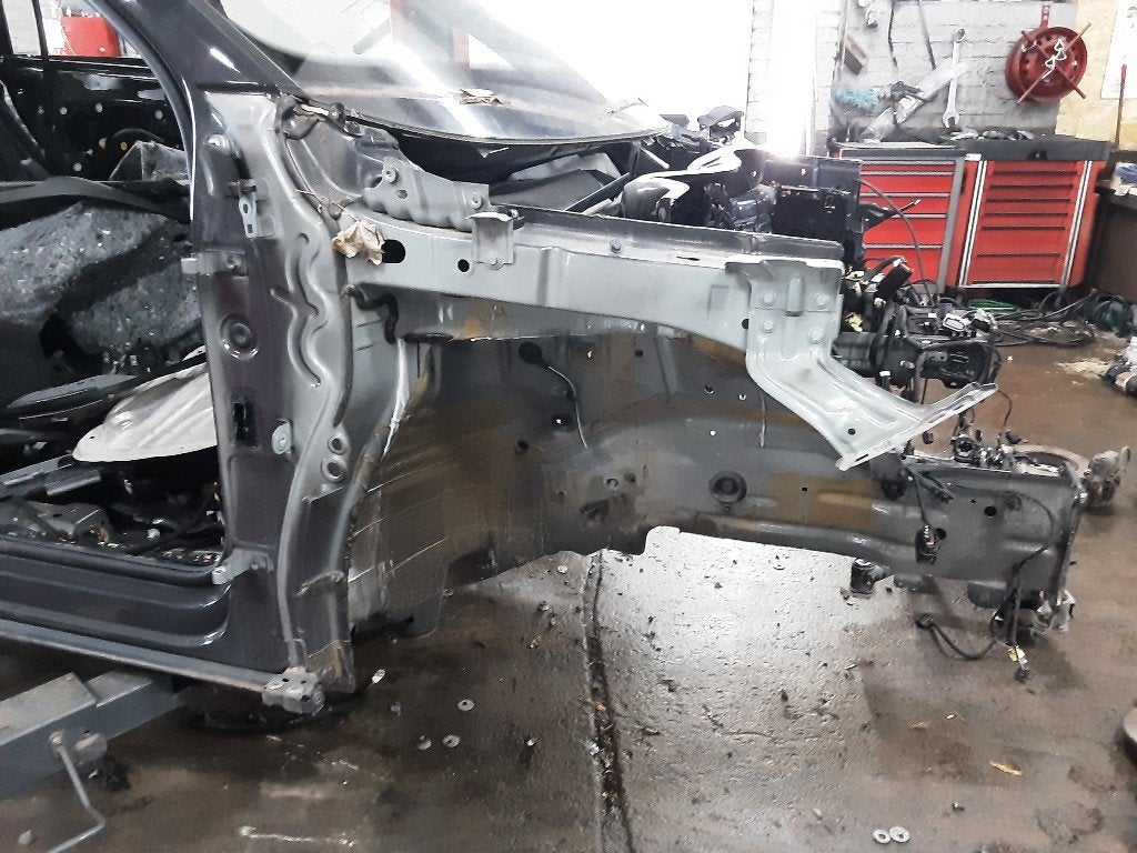 PARE BOUE AVANT DROIT Volkswagen Tiguan (CT1) (01-2023/-), Volkswagen, Garde-boue, Mevr. I. Hauben, Utilisé