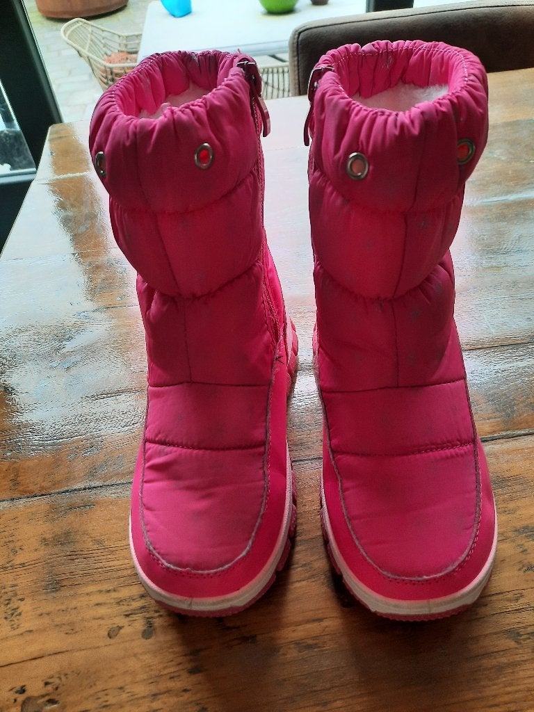 sneeuwlaarzen kinderen maat 33, Kinderen en Baby's, Gebruikt, Meisje, Ophalen of Verzenden, Laarzen