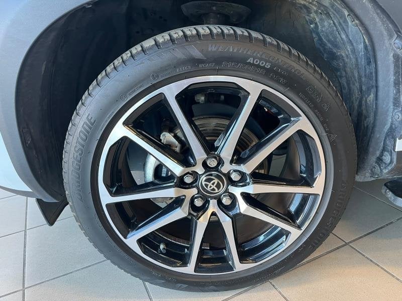Toyota Yaris Cross GR Sport Bi-tone, Autos, Toyota, Argent ou Gris, Achat, Euro 6, Noir