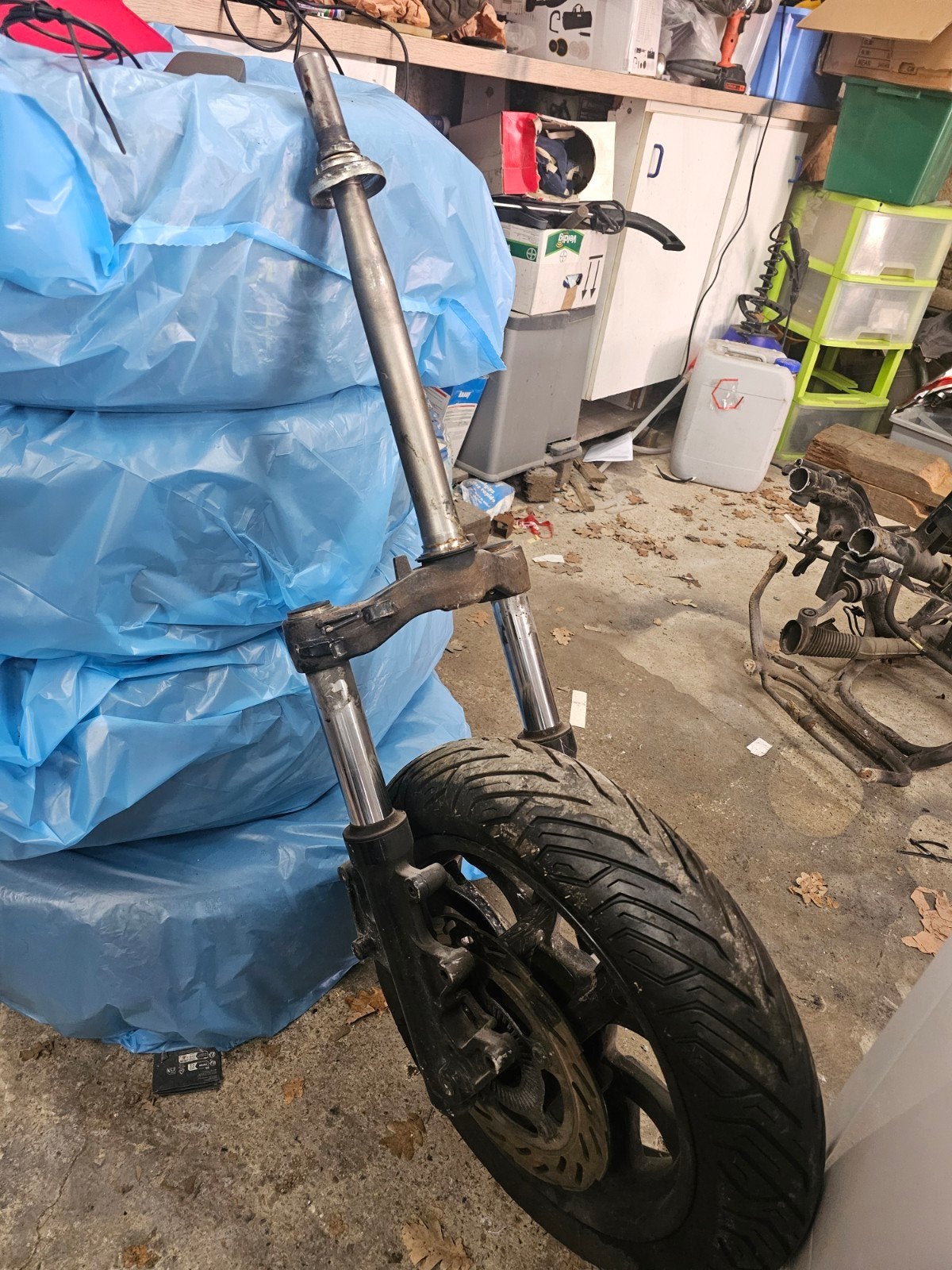 Pièces sym joymax 125cc, Enlèvement