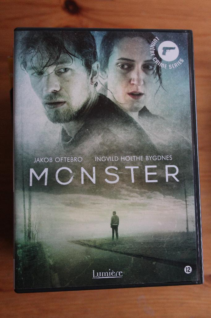 Monster             Complete Scand. Crimeserie!, CD & DVD, À partir de 12 ans, Enlèvement ou Envoi, Comme neuf, Non fictionnel