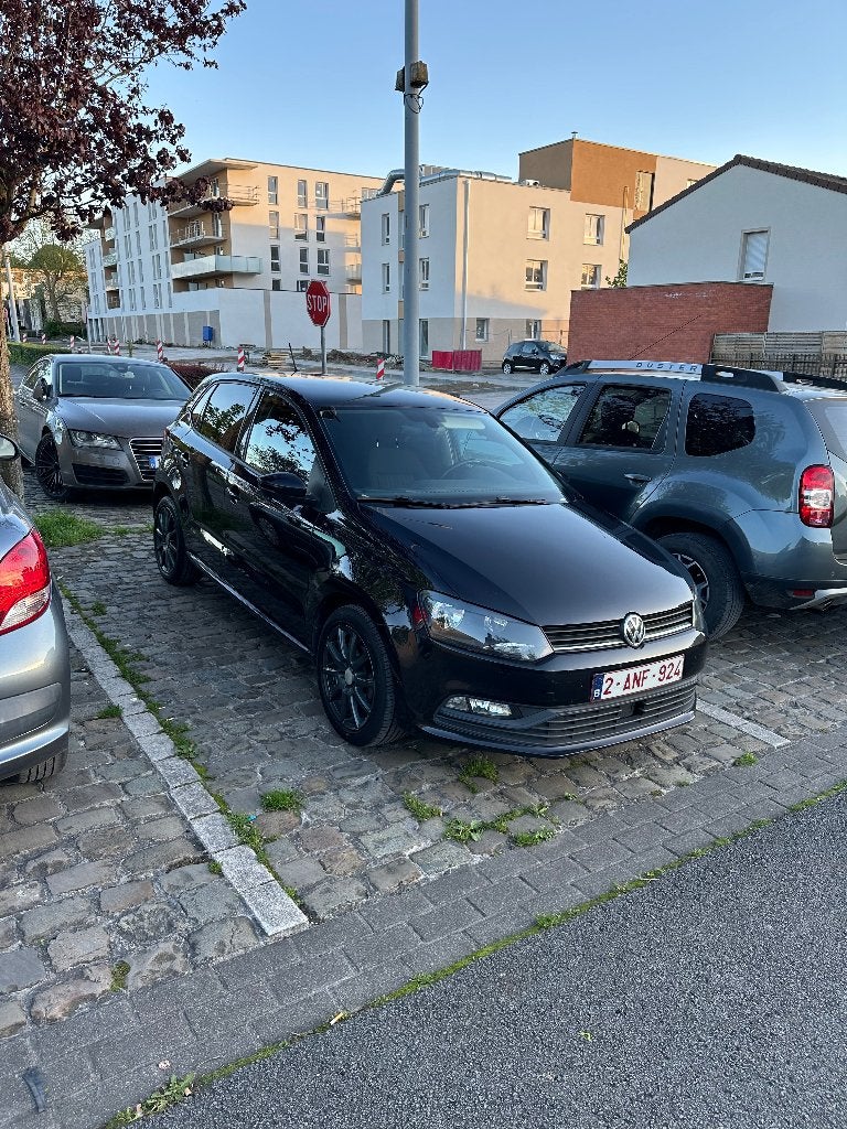 Volkswagen Polo 1.4 TDI Euro 6 – 2015 – 197.000 km, Auto's, Stof, Passat CC, Zwart, 5 deurs