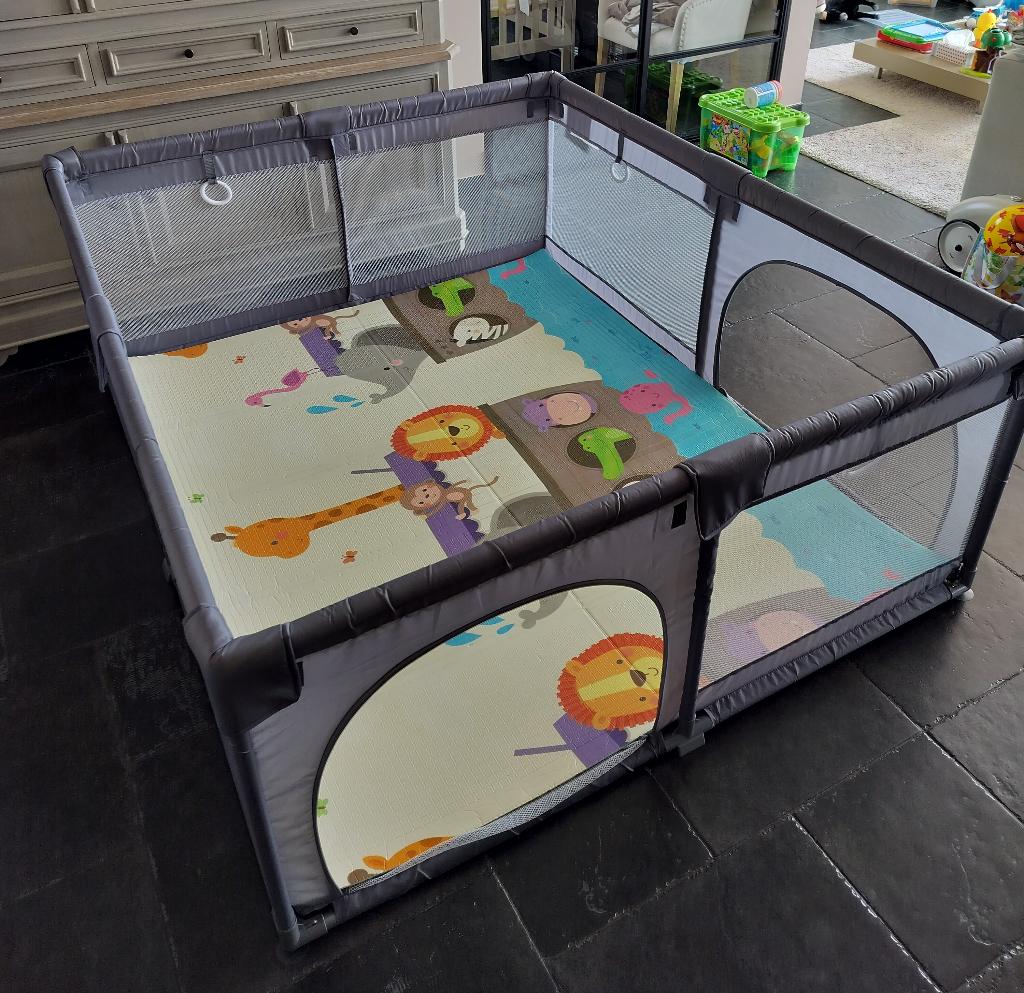 Teddle Grondbox – Speelmat en Speelballen - Baby Speelbox, Kinderen en Baby's, Babyparken, Zo goed als nieuw, Rechthoekig, Ophalen