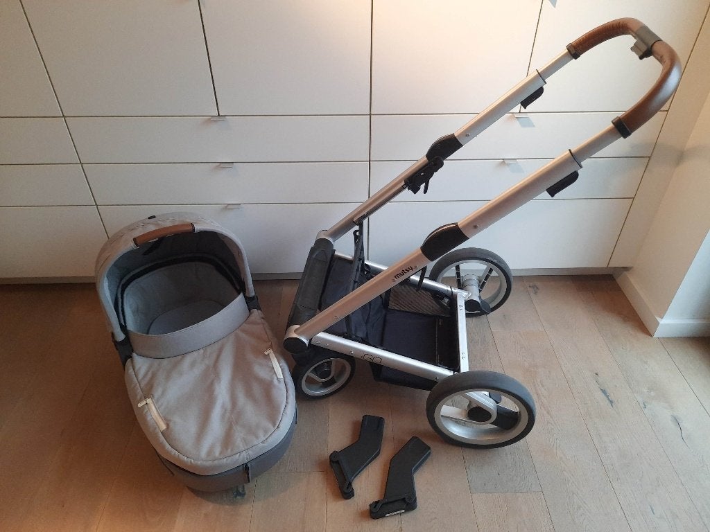 Mutsy Igo buggy kinderwagen met alle accessoires, Kinderen en Baby's, Ophalen, Gebruikt, Overige merken, Regenhoes