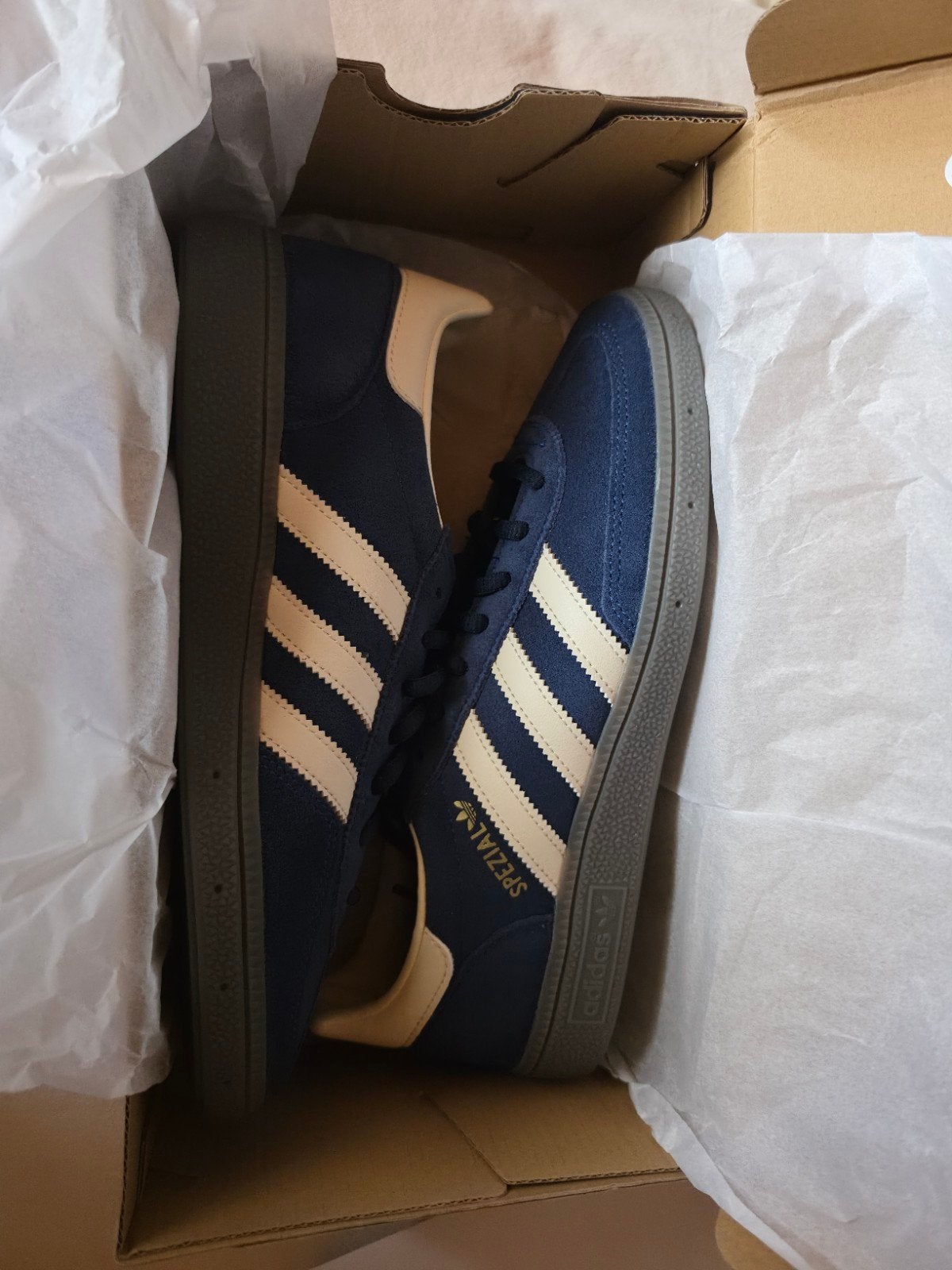 Adidas originals handball donkerblauw, Kleding | Heren, Blauw, Nieuw, Ophalen of Verzenden, Adidas