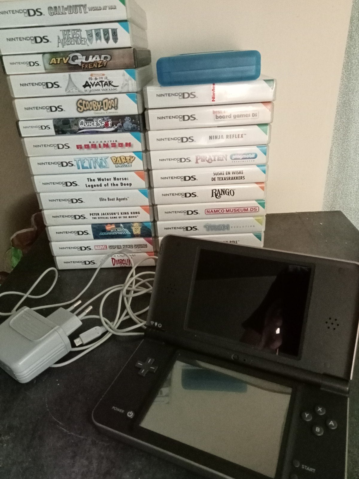 Nintendo dS i(bronze) plus 40 games, Games en Spelcomputers, Spelcomputers | Nintendo DS, Met games, Overige kleuren, Dsi, Ophalen of Verzenden