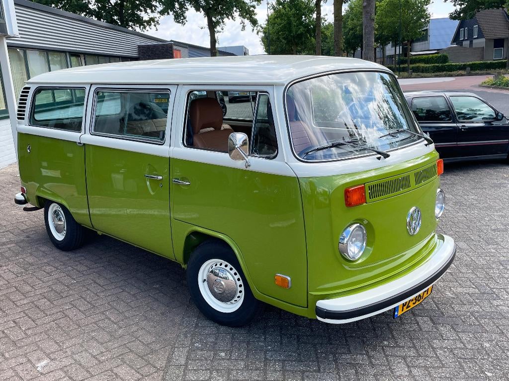 Prachtig gerestaureerde Volkswagen T2 2ltr., Auto's, Bluetooth, 4 deurs, Achterwielaandrijving, Beige