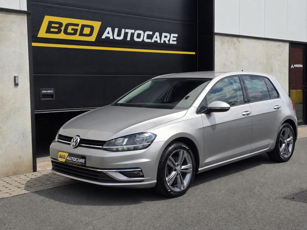 Volkswagen Golf VII 1.4 TSI Sound/ACC/CARPLAY/R-Line Velgen/, Voorwielaandrijving, Stof, 4 cilinders, Beige