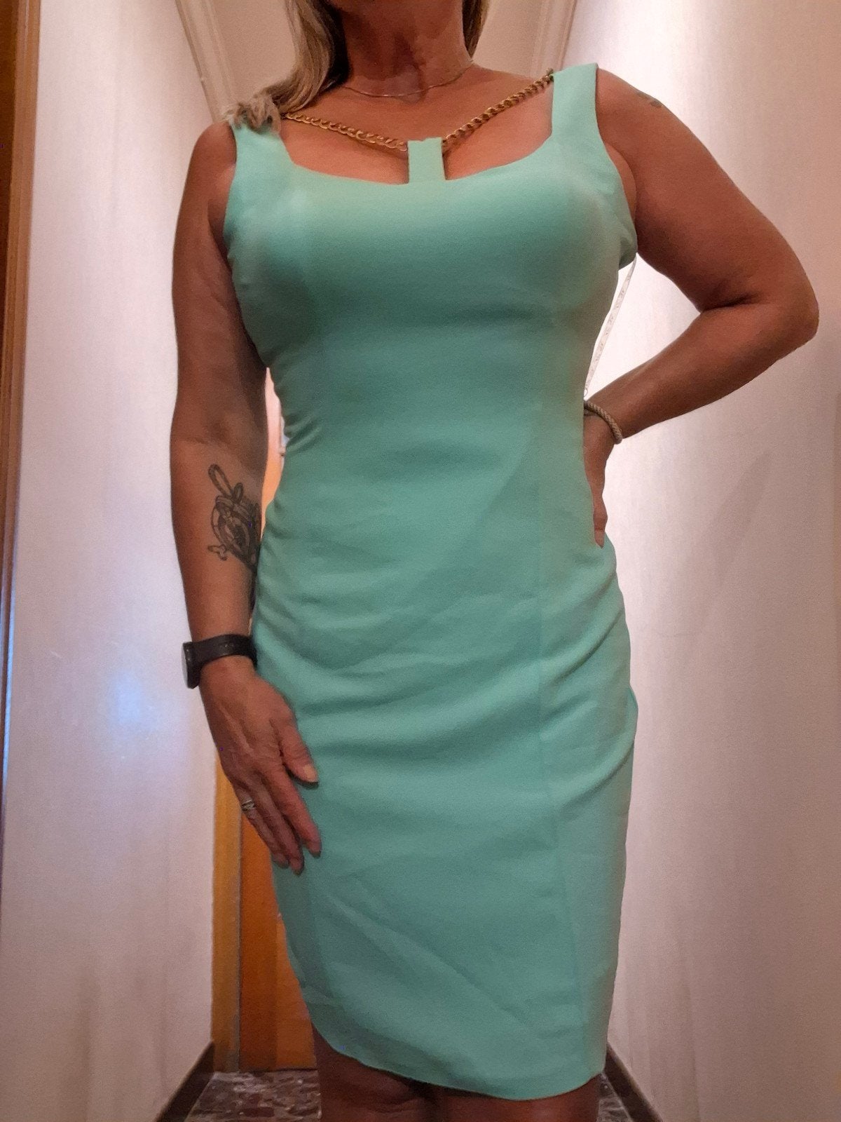 robe d'occasion. Nouveau ! vert tendre avec chaîne en or, Neuf, Taille 38/40 (M), Robe de cocktail, Vert