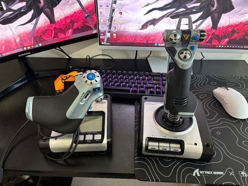 Saitek X52 + Yoke + Rudder, Computers en Software, Joysticks, Ophalen of Verzenden, Zo goed als nieuw, Logitech