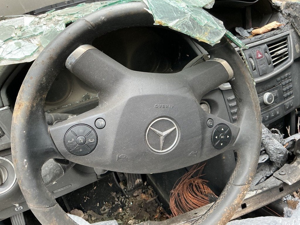 AIRBAG STUUR Mercedes-Benz E (W212) (|A2128600102|), Gebruikt, Mercedes-Benz, Dialog.mb@mercedes-benz.com, Mercedes-Benz AG
