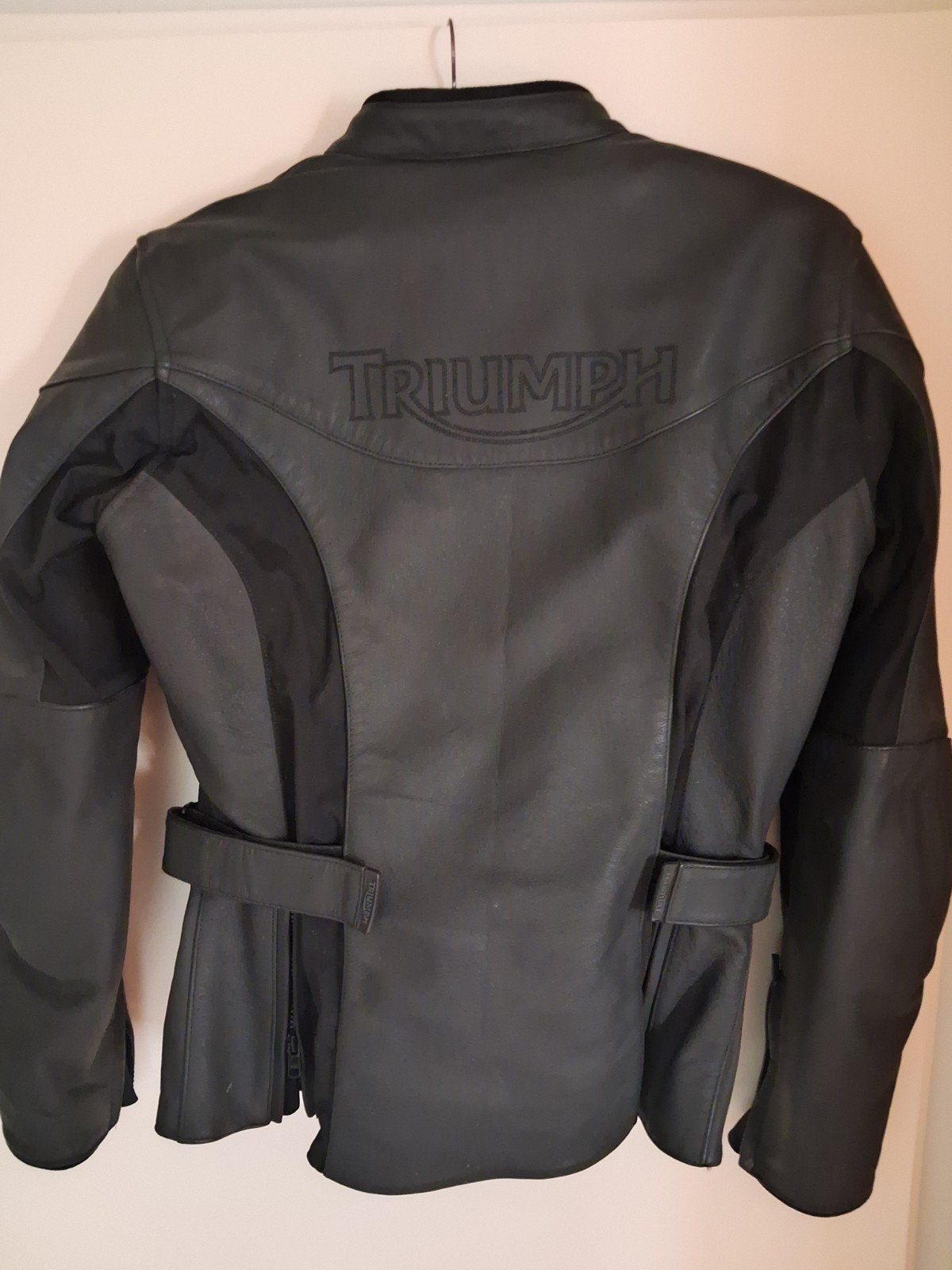 Motokleding, Ophalen
