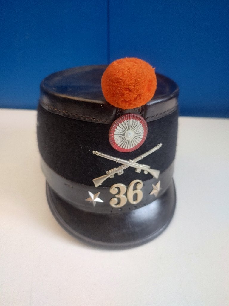Zwitserse shako # 1, Collections, Envoi