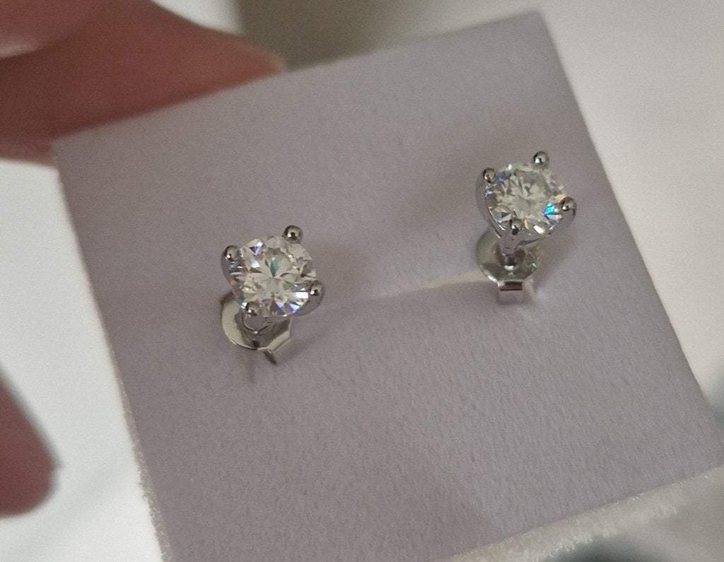 Moissanite oorbellen, Handtassen en Accessoires, Edelstenen, Verzenden, Nieuw