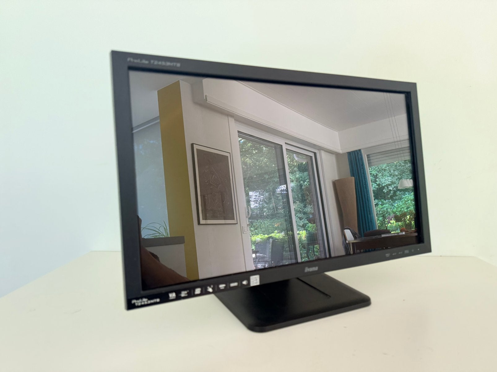 iiyama ProLite T2453MTS 24" Touchscreen Monitor, Informatique & Logiciels, Moniteurs, HD, 23,6, VA, Enlèvement