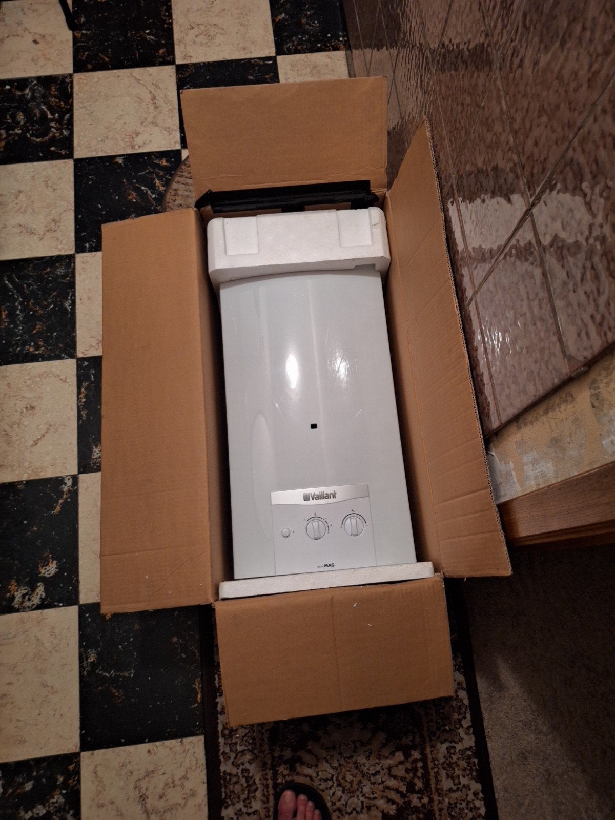 Chauffe eau neuf vaillant atmomag au gaz, Enlèvement