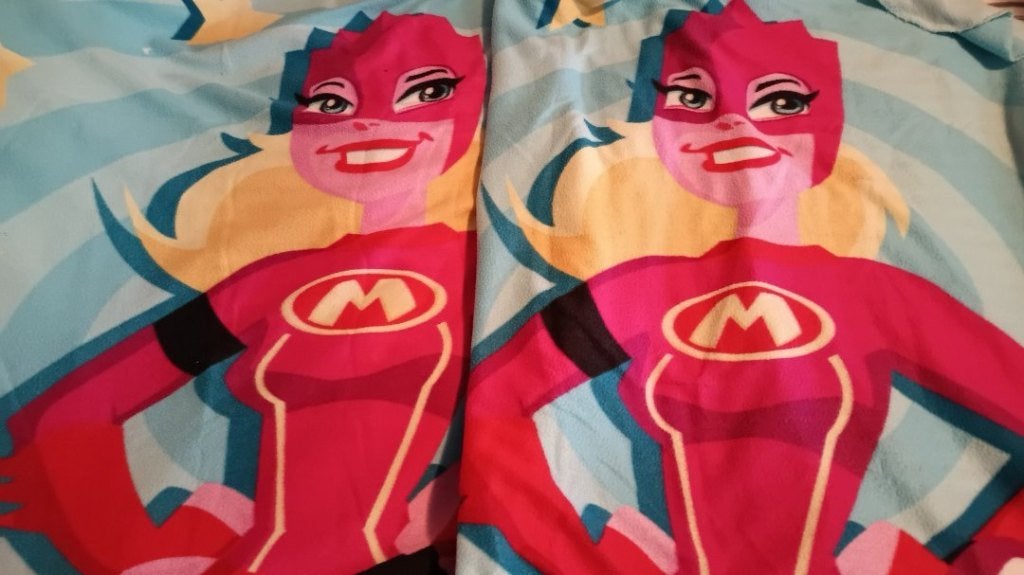 2 x deken Mega Mindy samen, Huis en Inrichting, Woonaccessoires | Plaids en Woondekens, Ophalen of Verzenden