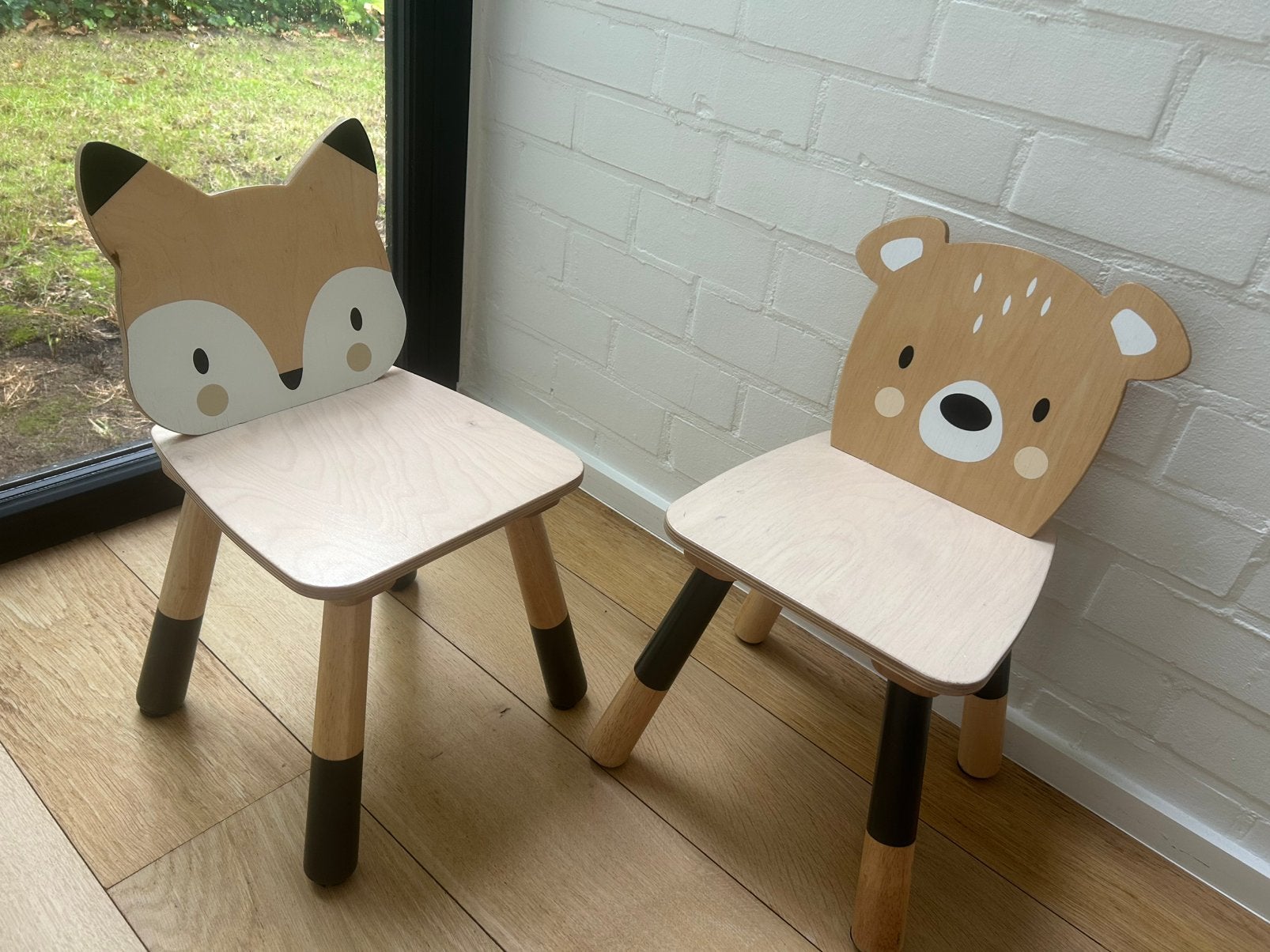 Houten stoelen , tafel kinderen 2 tot 8 jaar knutselhoek, Ophalen, Gebruikt, Tafel(s) en Stoel(en)