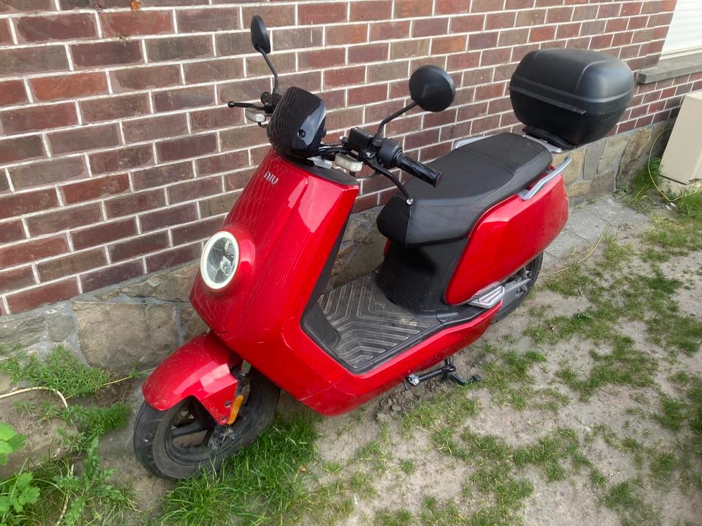Niu n1s  A klasse 25km/u, Fietsen en Brommers, Ophalen, Gebruikt, Elektrisch, Klasse A (25 km/u)