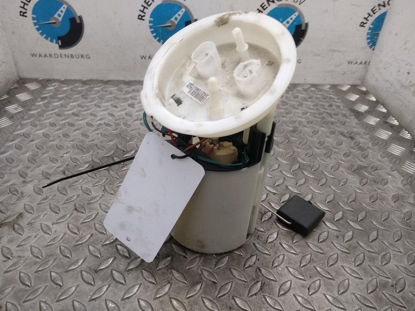 BMW 3 SERIES 318i Business Line  BRANDSTOF POMP (IN TANK)  1, Auto-onderdelen, Ophalen of Verzenden, Gebruikt, ARN erkend