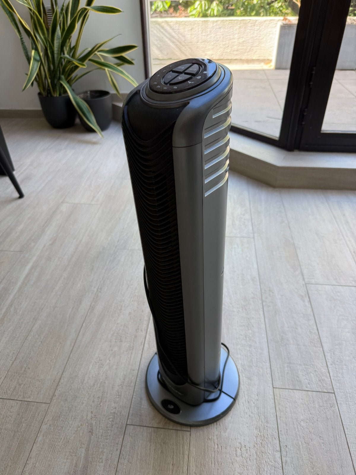 Ventilateur tour, Elektronische apparatuur, Ophalen, Gebruikt, Torenventilator