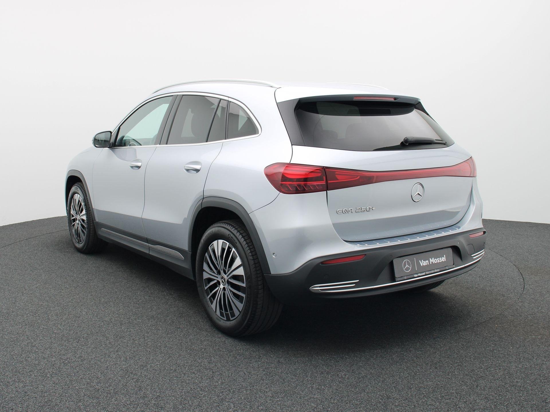 Mercedes-Benz EQA 250+ Business Line, Dealer onderhouden, 71 kWh, 5 zetels, 5 deurs